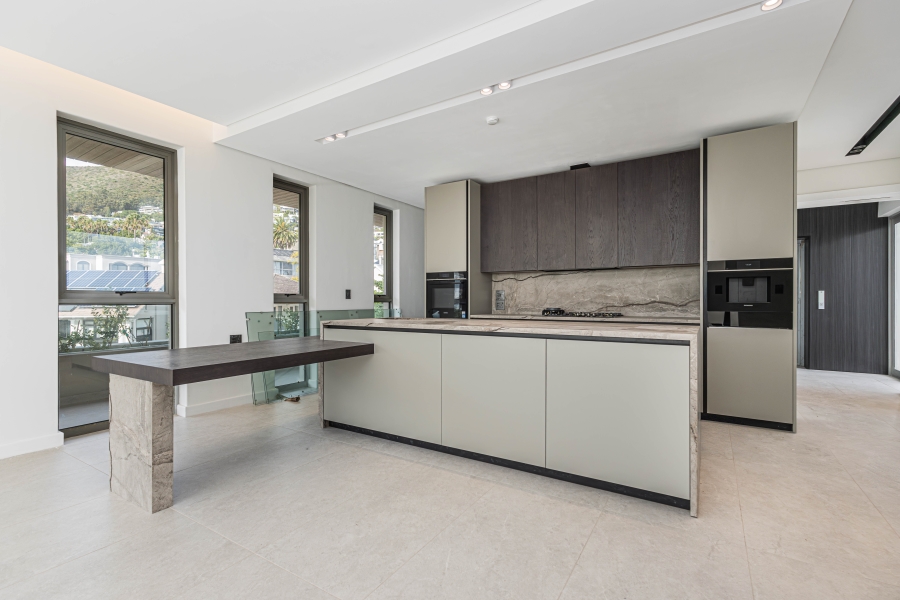 3 Bedroom Property for Sale in Fresnaye Western Cape